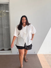 Load image into Gallery viewer, Adri Blouse White