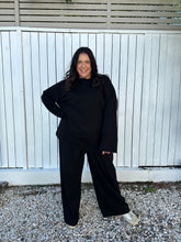 Load image into Gallery viewer, Mimi L/S Tee Black Red Heart