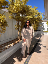 Load image into Gallery viewer, Adri L/S Blouse Natural Embrodery