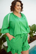 Load image into Gallery viewer, Violetta Frilly Shorts Green