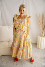 Load image into Gallery viewer, Juliet Hi Lo Skirt Floral Print