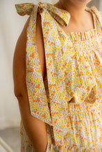 Load image into Gallery viewer, Evelyn Tie Up Cami Floral Print