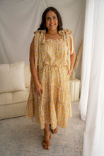 Load image into Gallery viewer, Evelyn Tie Up Cami Floral Print