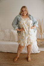 Load image into Gallery viewer, Violetta Shorts Saffron Bouquet