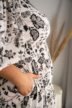 Load image into Gallery viewer, Jenifer Dress Black Floral