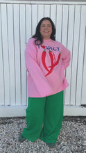 Load and play video in Gallery viewer, Mimi L/S Tee Pink Chillis
