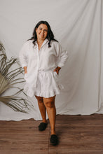 Load image into Gallery viewer, Adelina White linen cotton collared shirt.
